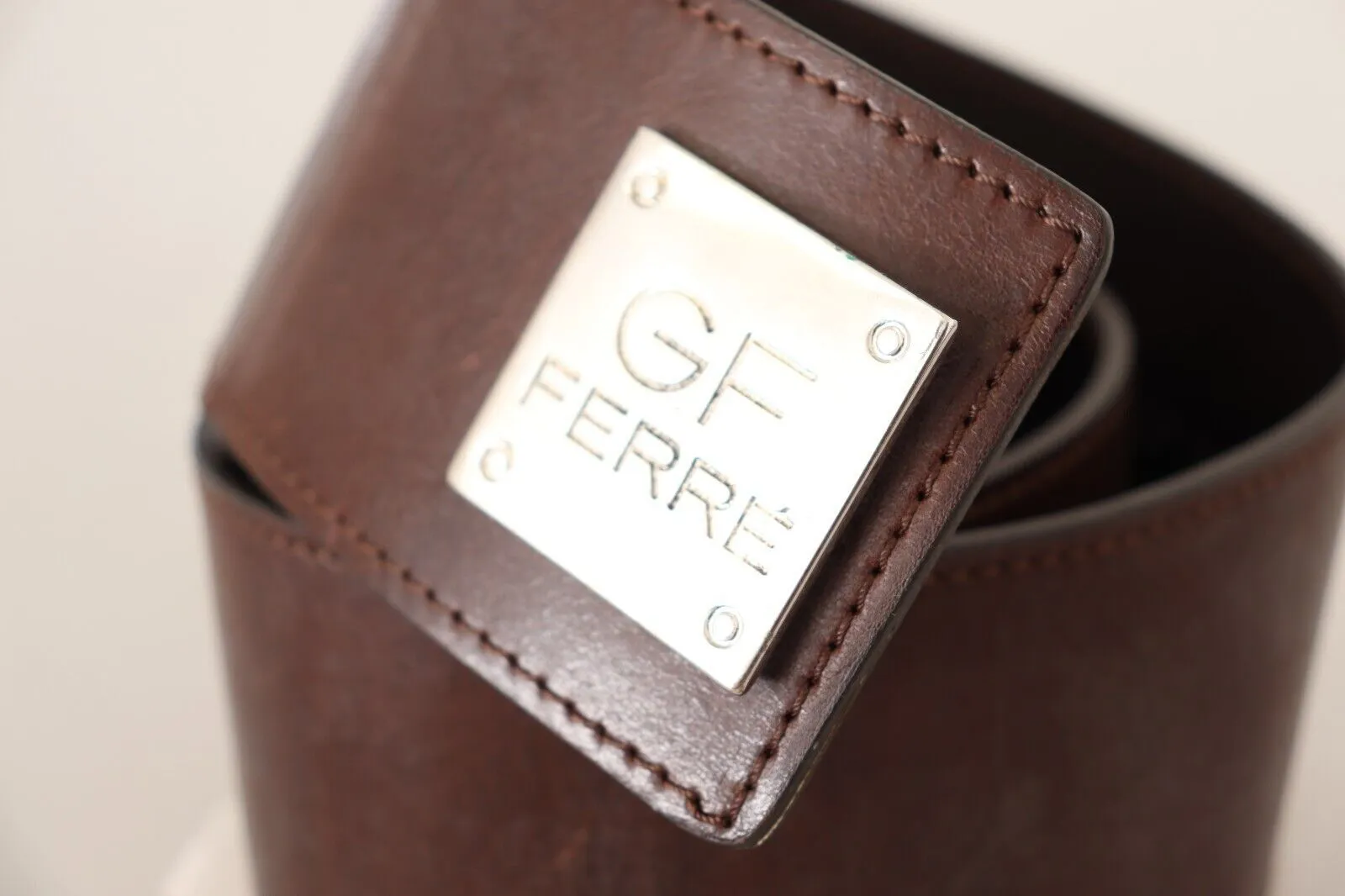 GF Ferre Women's Elegant Genuine Leather Fashion Belt - Chic Brown