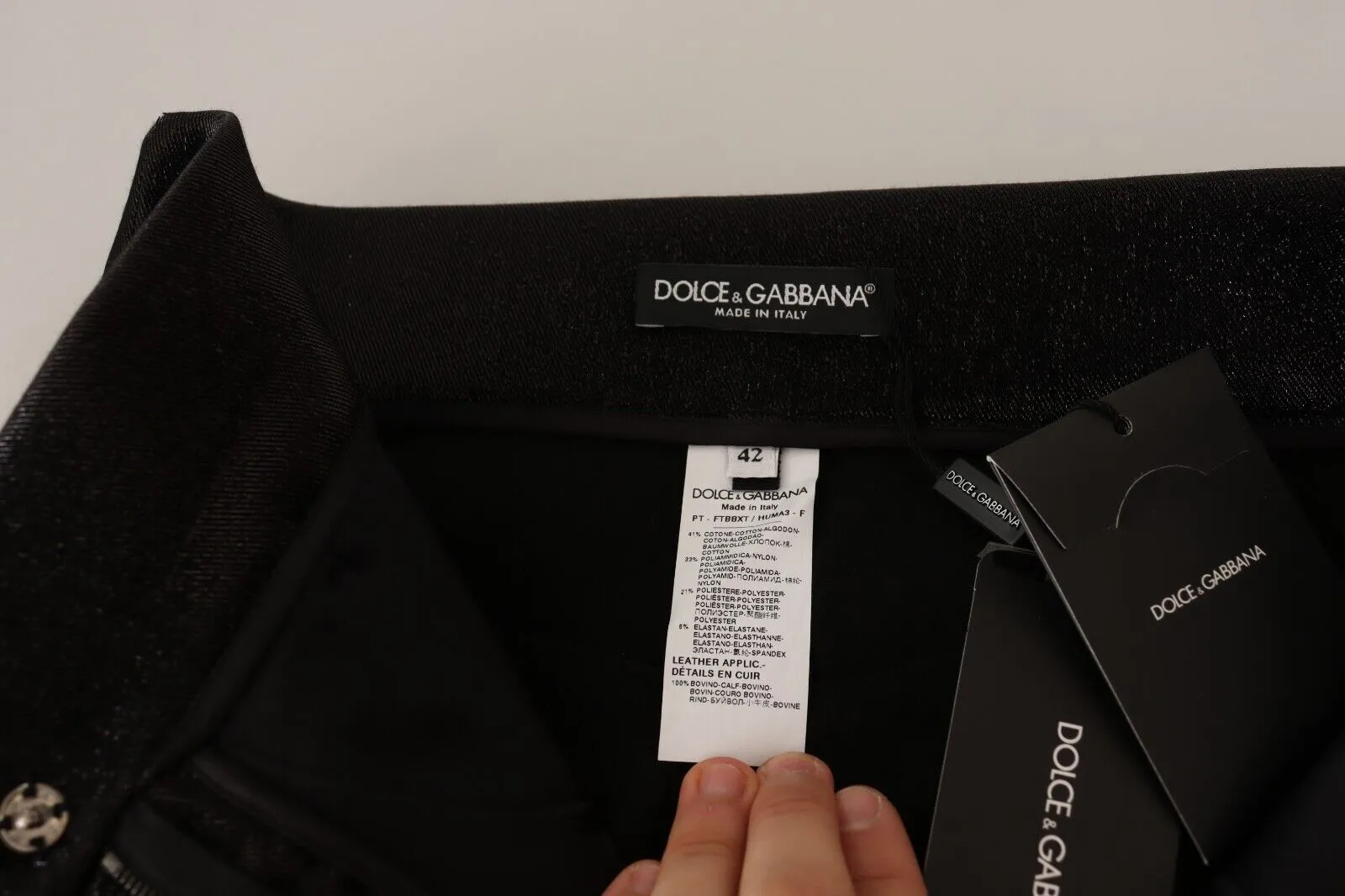 Dolce & Gabbana Women's Elegant Slim Fit Shimmer Cropped Pants