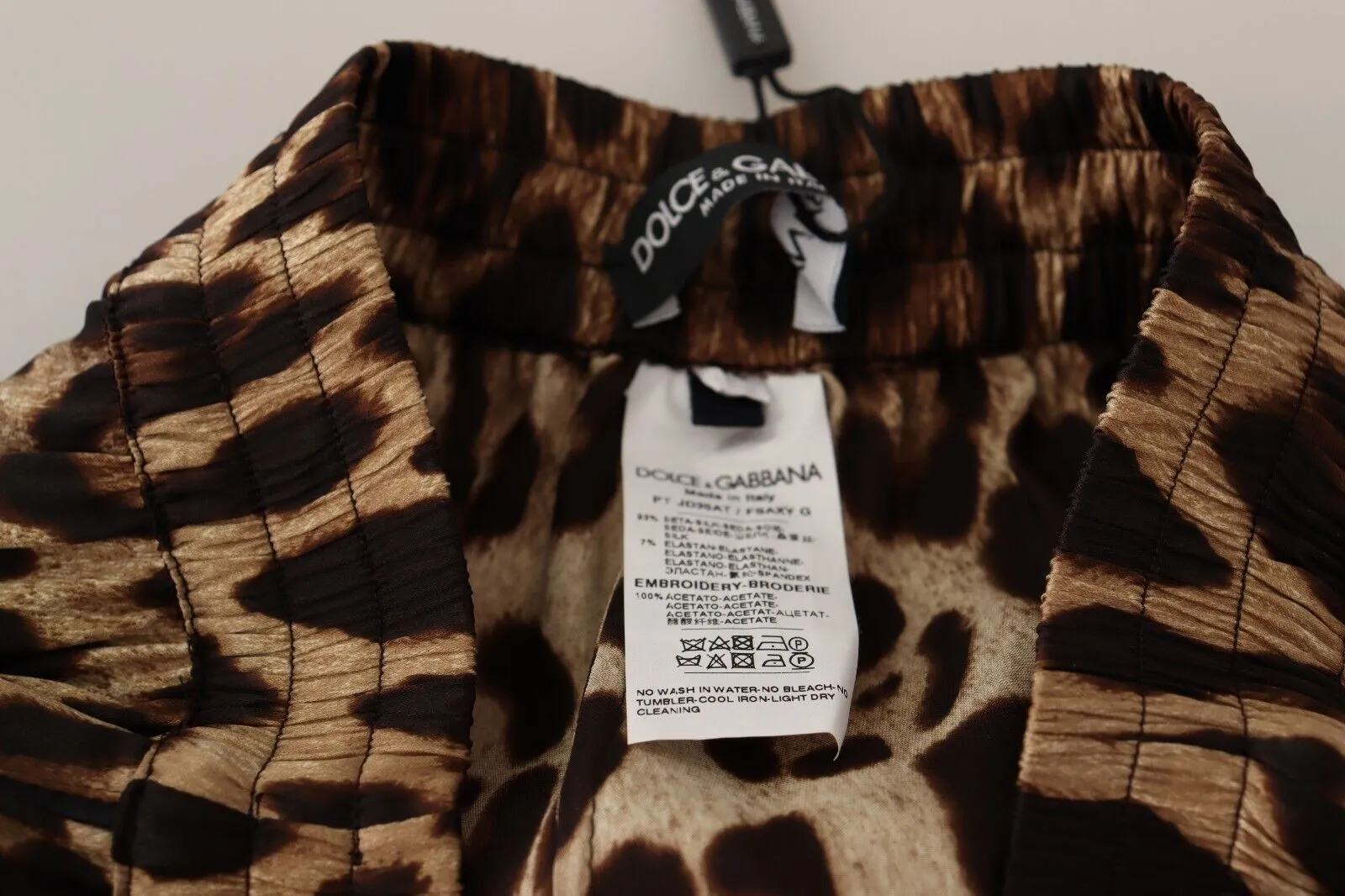 Dolce & Gabbana Women's Elegant Leopard Print Cropped Pants