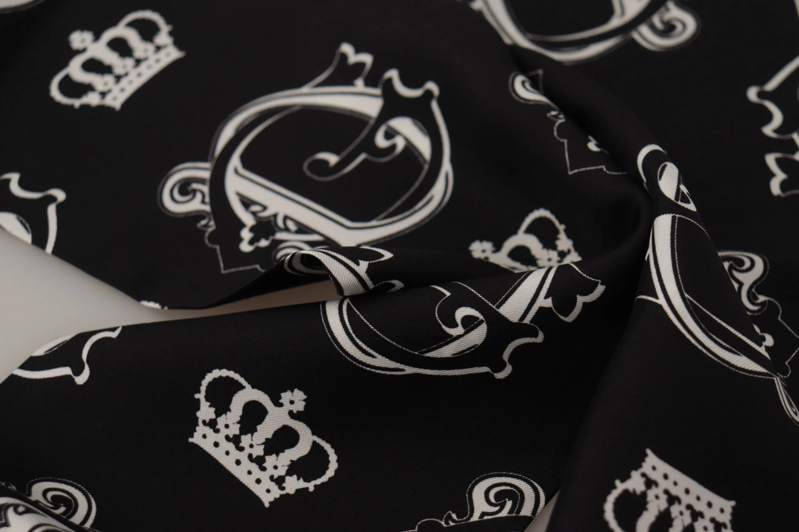 Dolce & Gabbana Men's Elegance Unraveled Silk Scarf