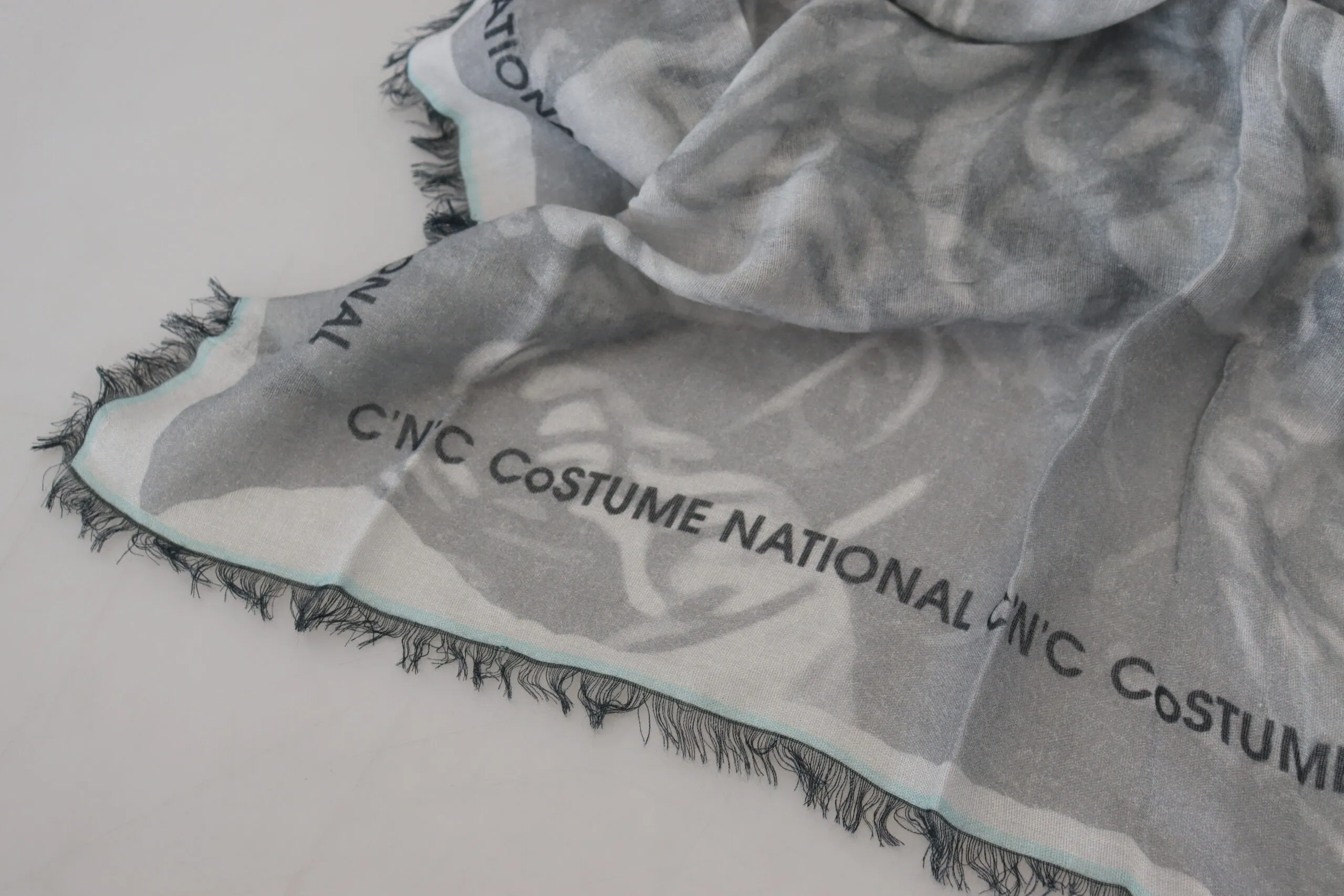 Costume National Women's Chic Designer Grey Scarf with Fringes