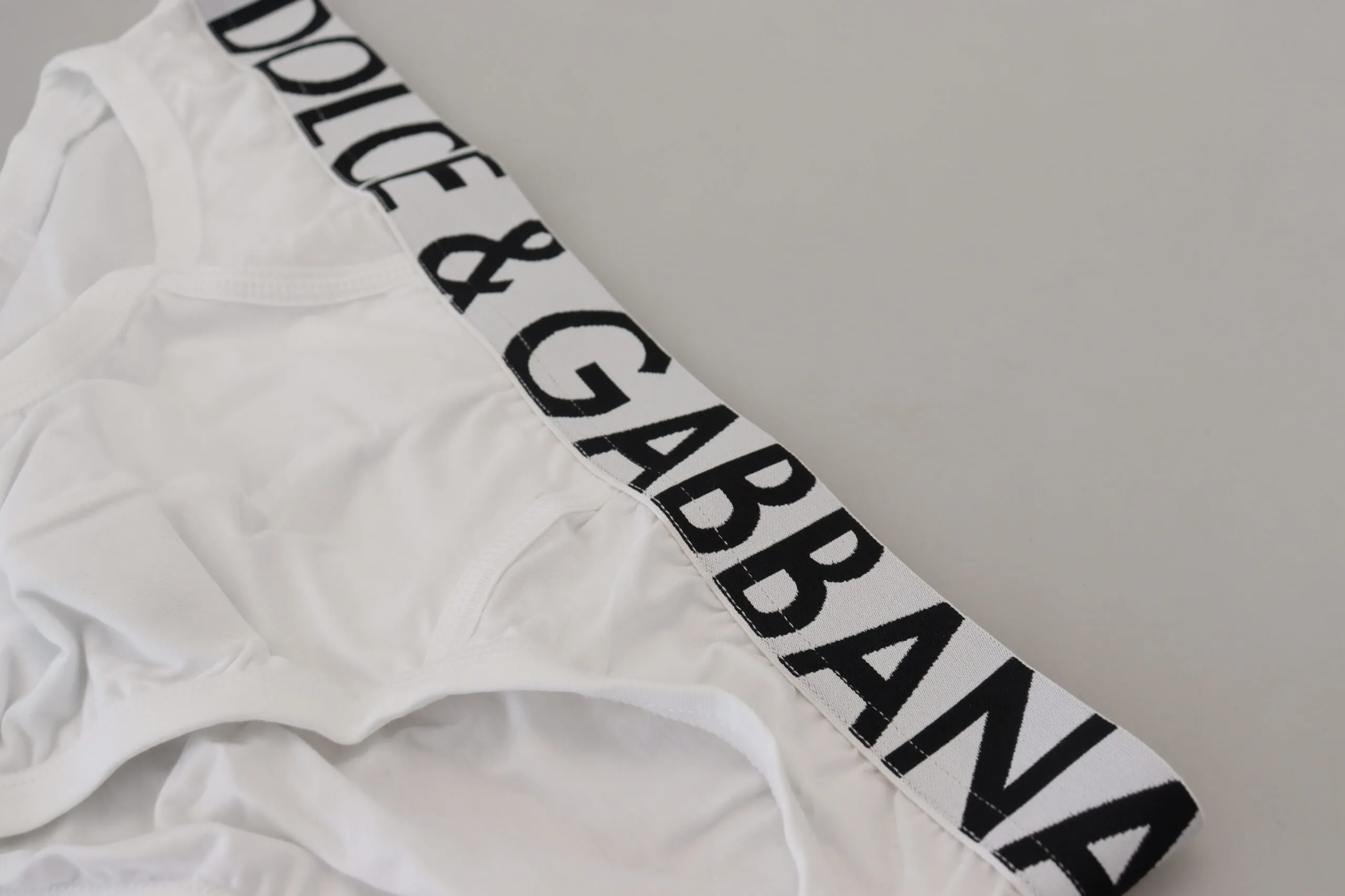 Dolce & Gabbana Men's Elegant White Cotton Stretch Briefs