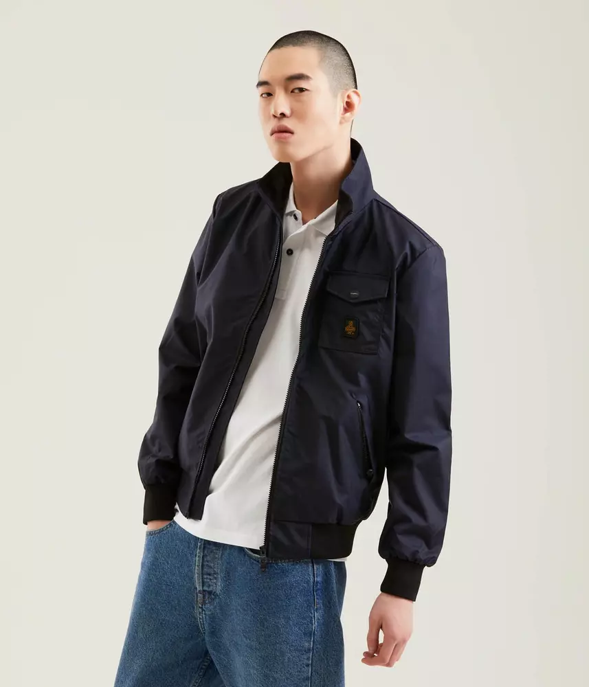 Refrigiwear Men's Sleek Nylon Men's Zip Jacket  Side & Breast Pockets
