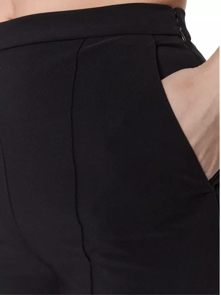 Elisabetta Franchi Women's Elegant Sleek Nylon Shorts