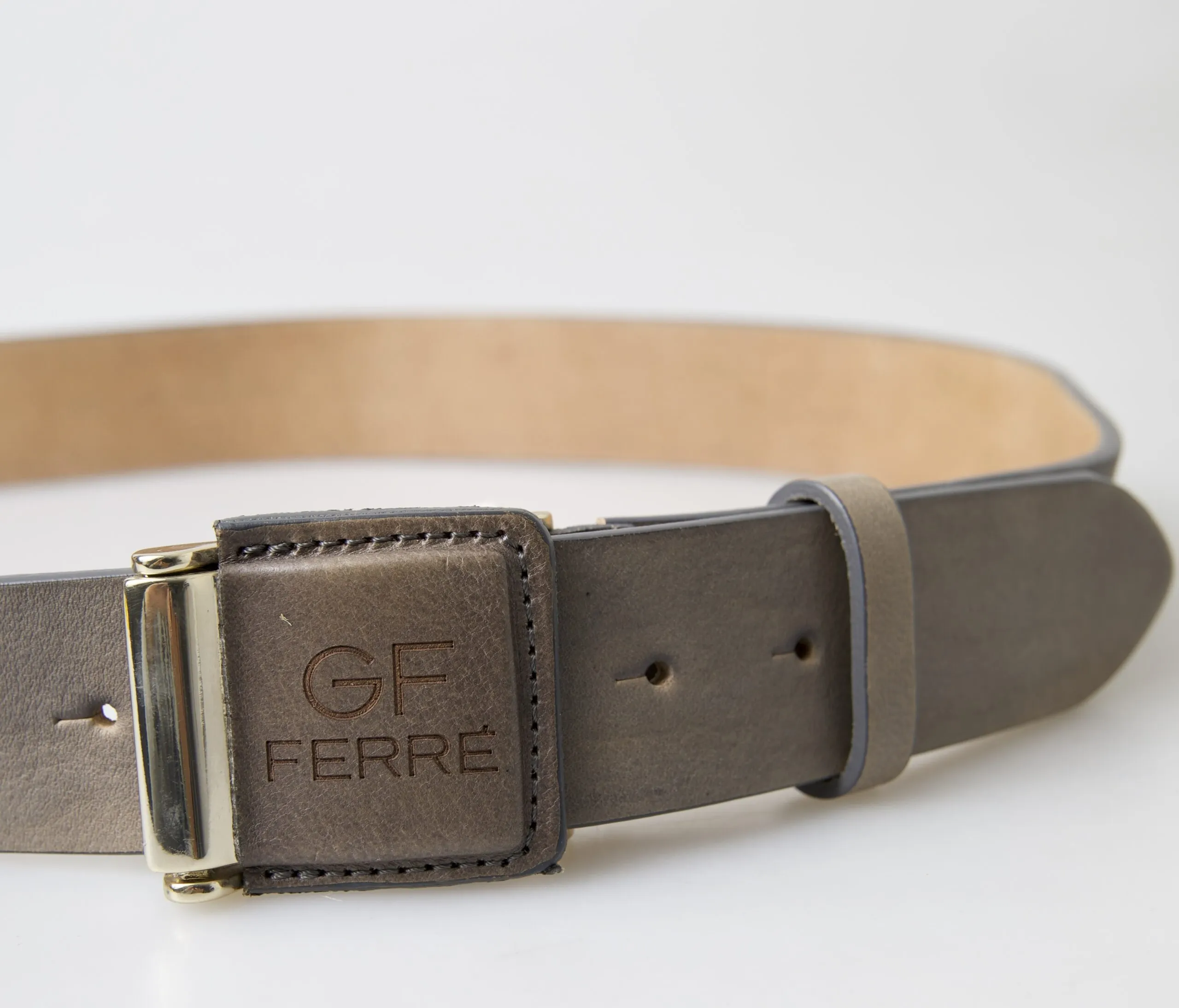 GF Ferre Women's Elegant Leather Fashion Belt with Engraved Buckle