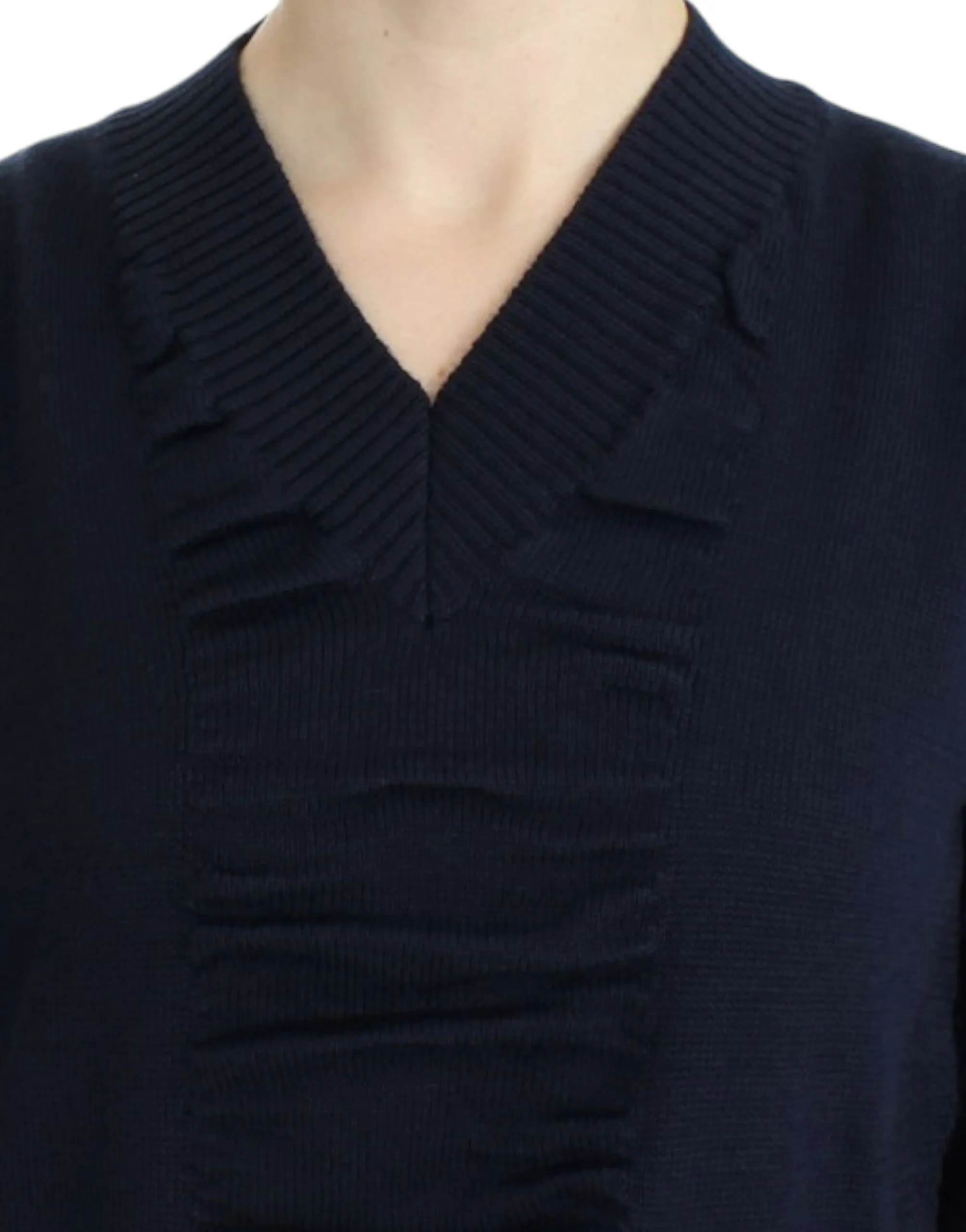 Costume National Women's Elegant V-Neck Lightweight Sweater