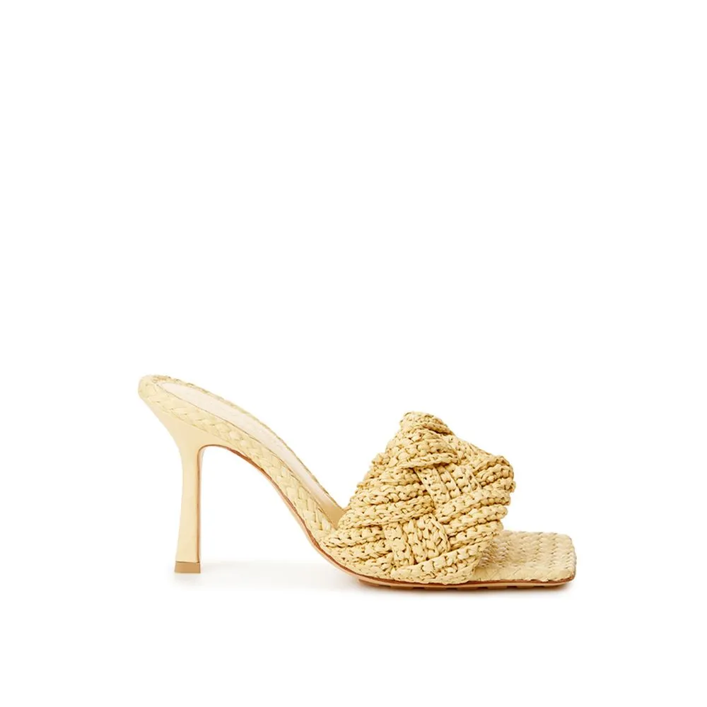 Bottega Veneta Women's Beige Raffia Sandals for Elegant Summer Days