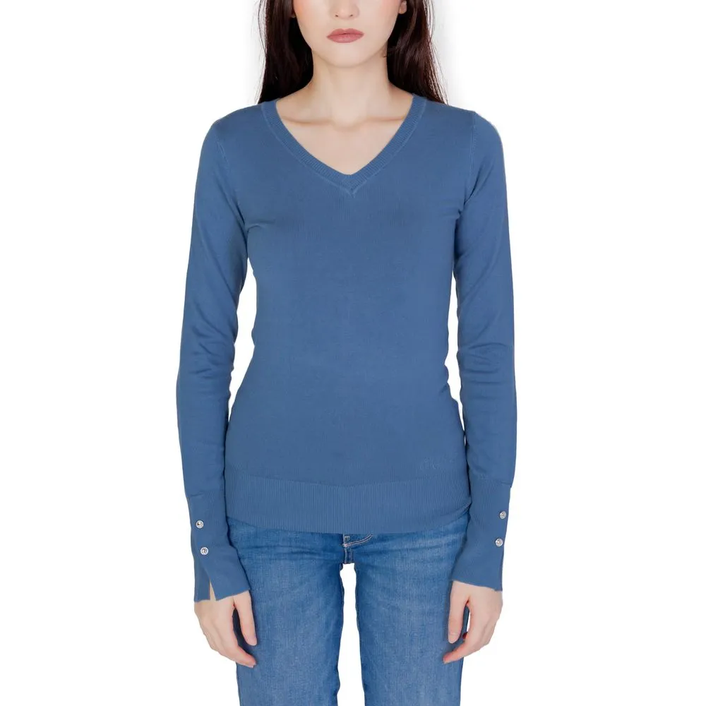 Guess Women's Blue Cotton Tops & T-Shirt