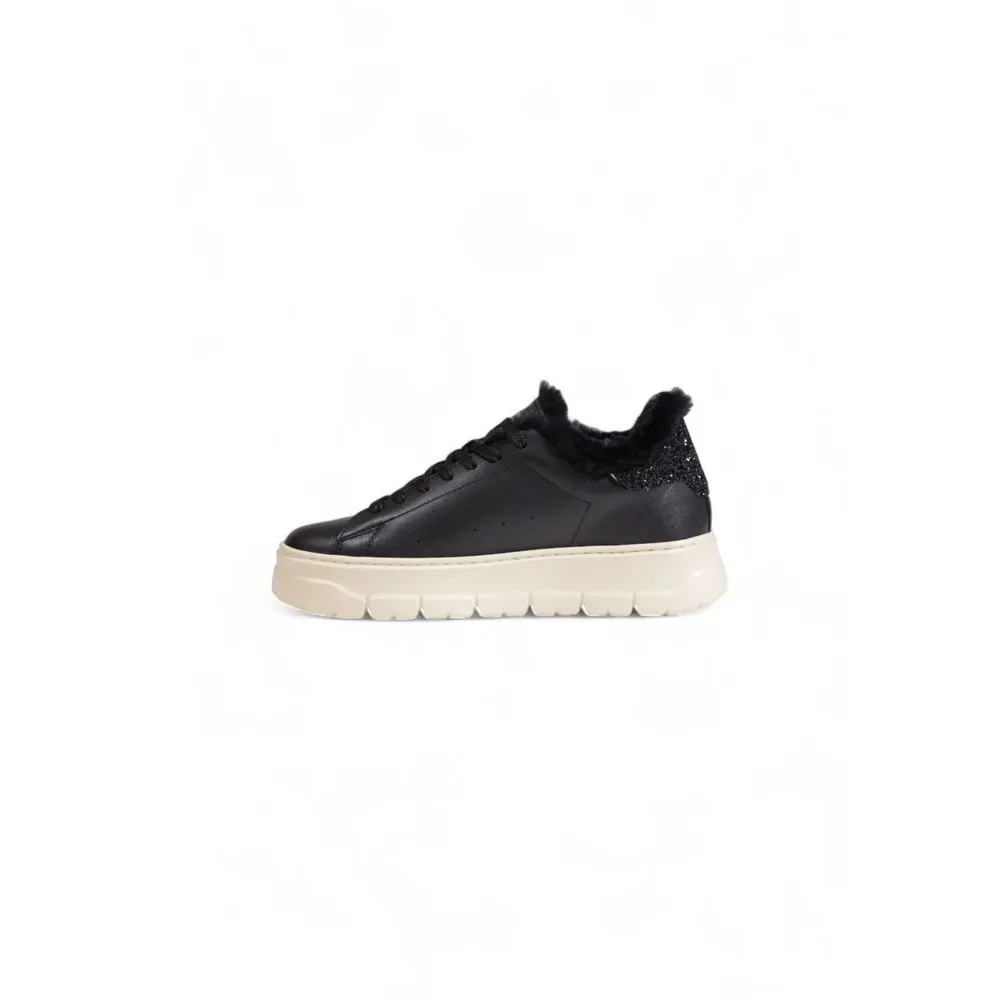 Crime London Women's Black Leather Sneaker