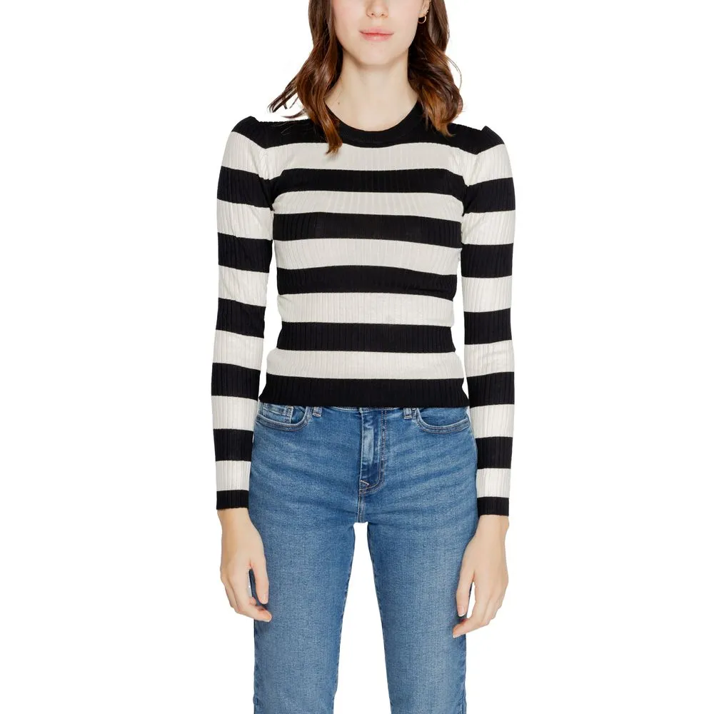 Jacqueline De Yong Women's Black Viscose Tops & T-Shirt