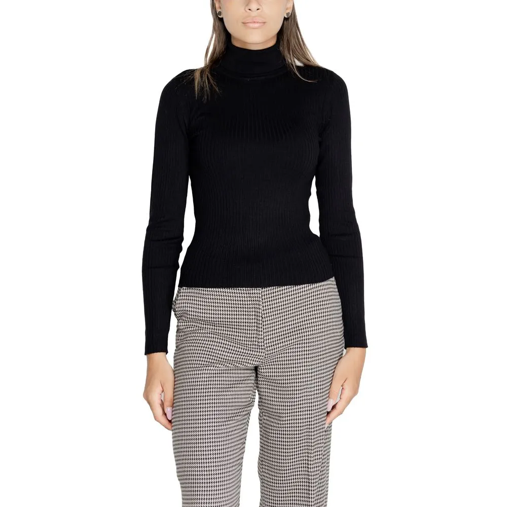 Jacqueline De Yong Women's Black Viscose Tops & T-Shirt