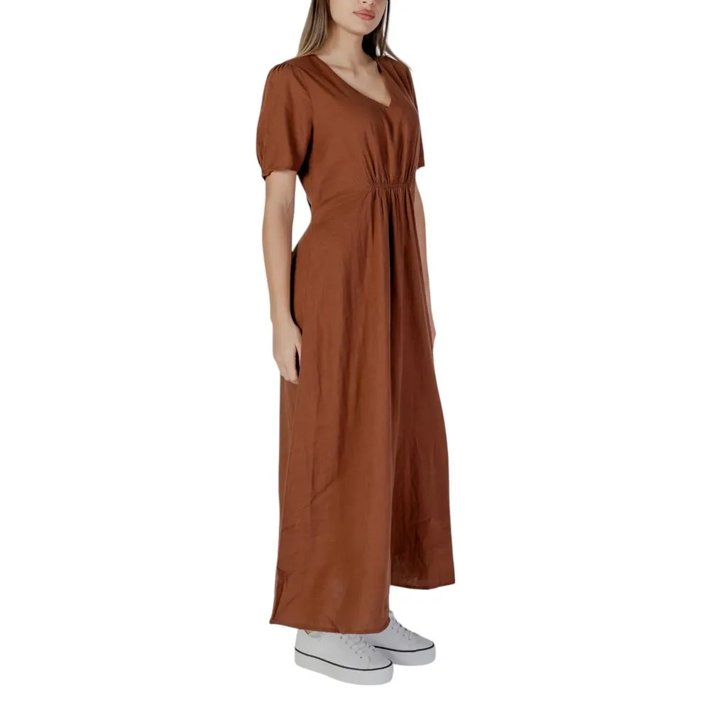 B.Young Women's Brown Linen Dress
