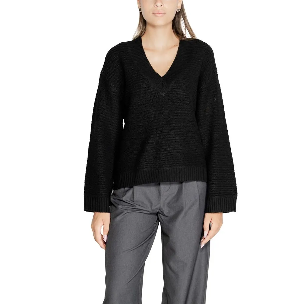 Jacqueline De Yong Women's Black Polyester Sweater
