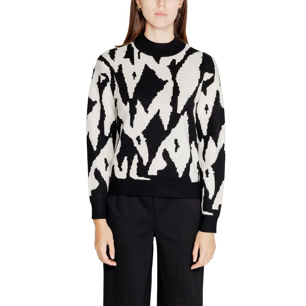 Vero Moda Women's Black Viscose Sweater