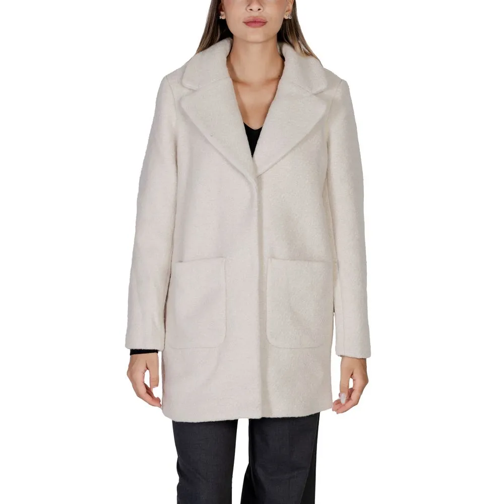 ICHI Women's Beige Wool Jackets & Coat