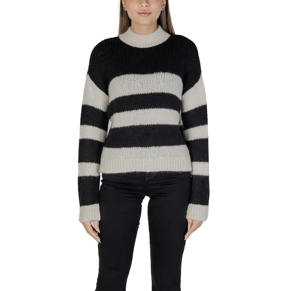Jacqueline De Yong Women's Black Acrylic Sweater
