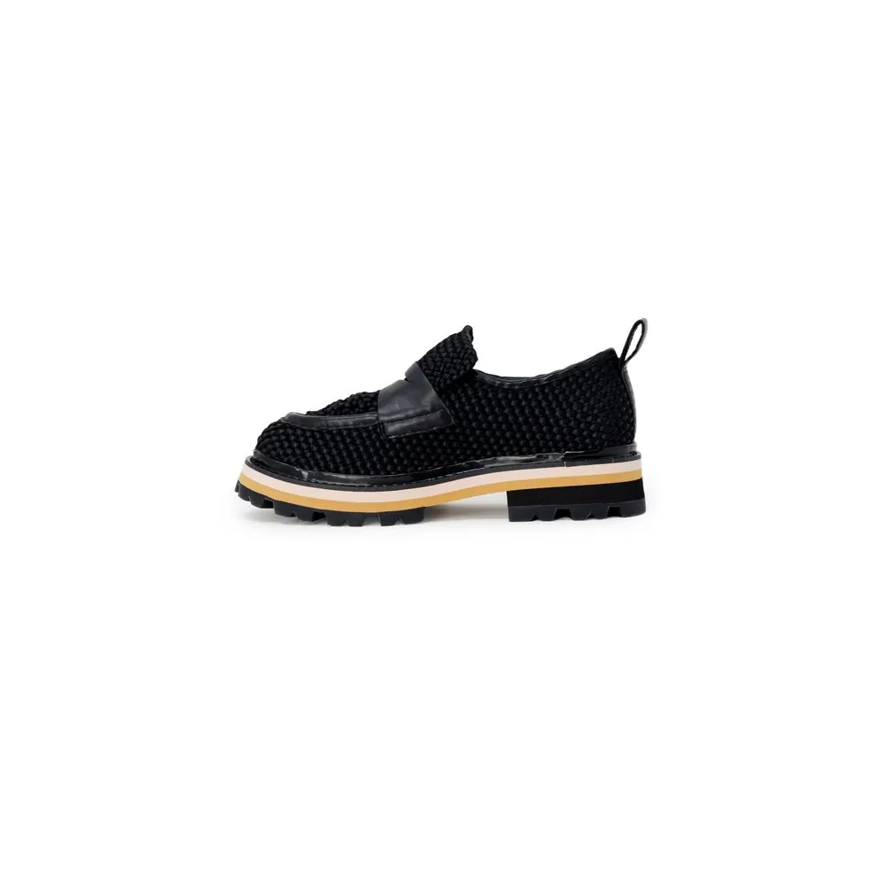 ASH Women's Black Leather Flat Shoe