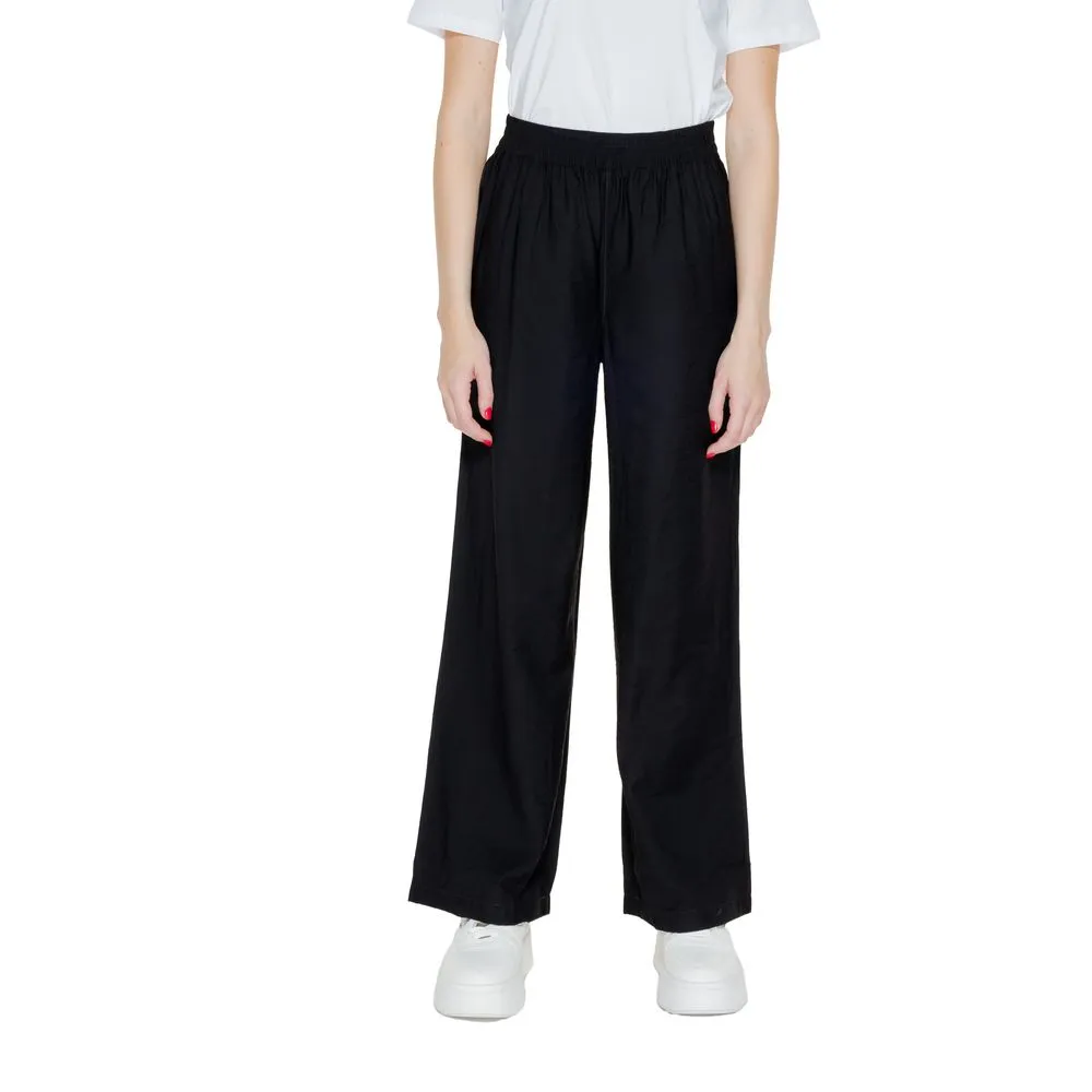 Jacqueline De Yong Women's Black Viscose Jeans & Pant