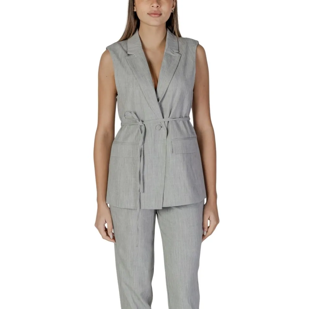 Vila Clothes Women's Gray Recycled Polyester Vest