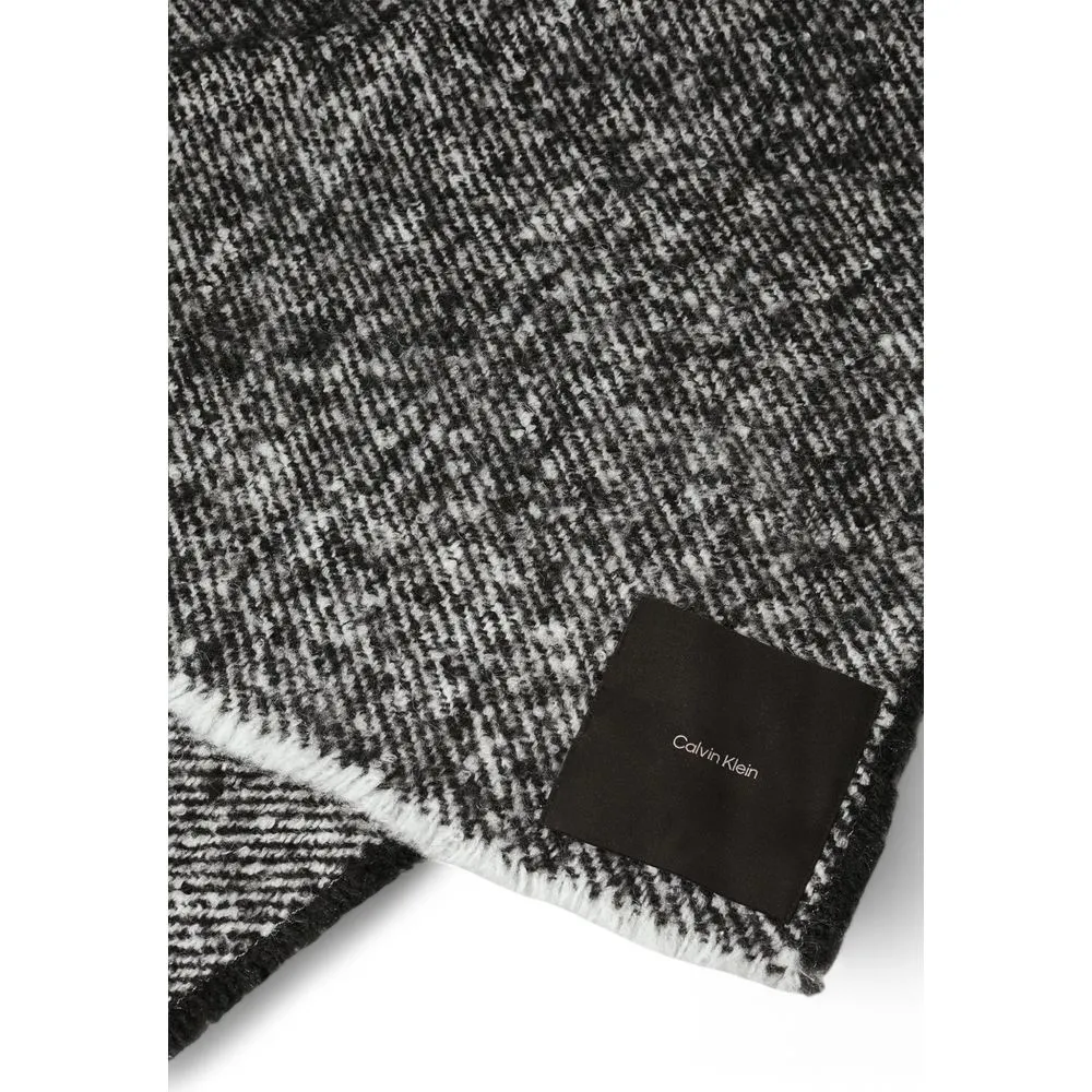 Calvin Klein Women's Black And White Polyester Scarf