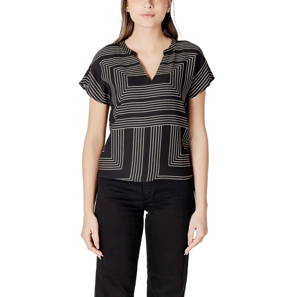 Jacqueline De Yong Women's Black Viscose Tops & T-Shirt