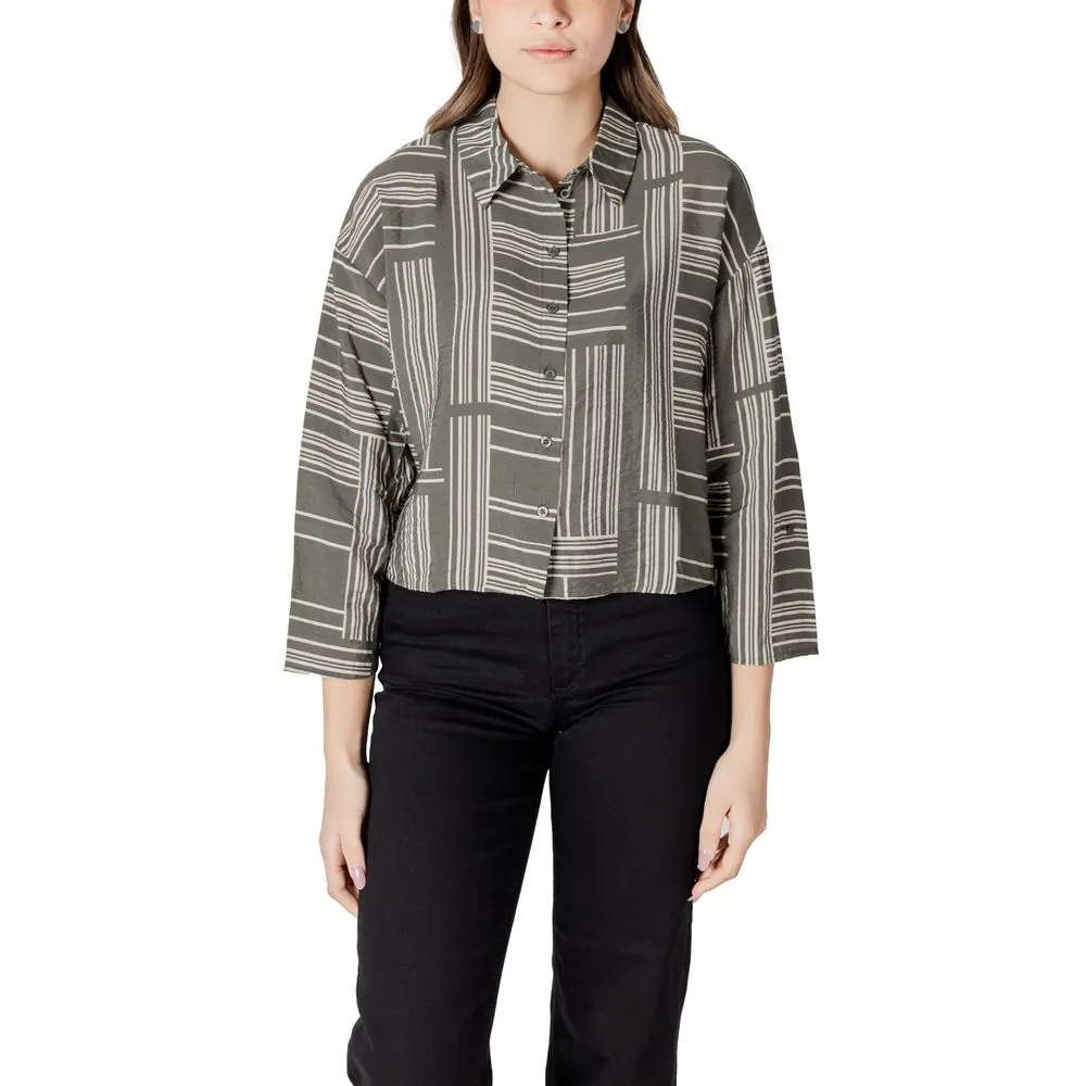 Jacqueline De Yong Women's Green Viscose Sweater