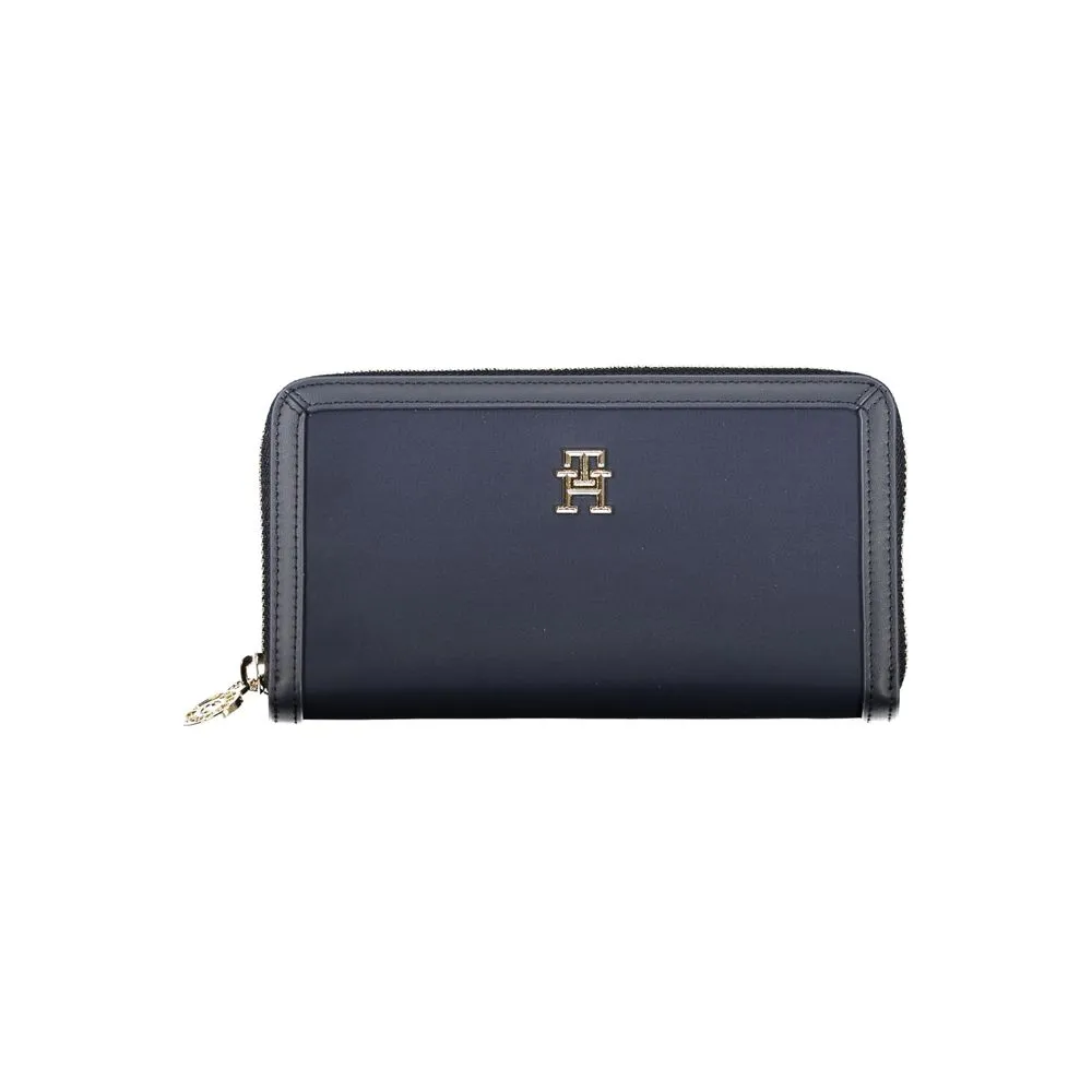 Tommy Hilfiger Women's Chic Sustainable Blue Wallet with Secure Zip