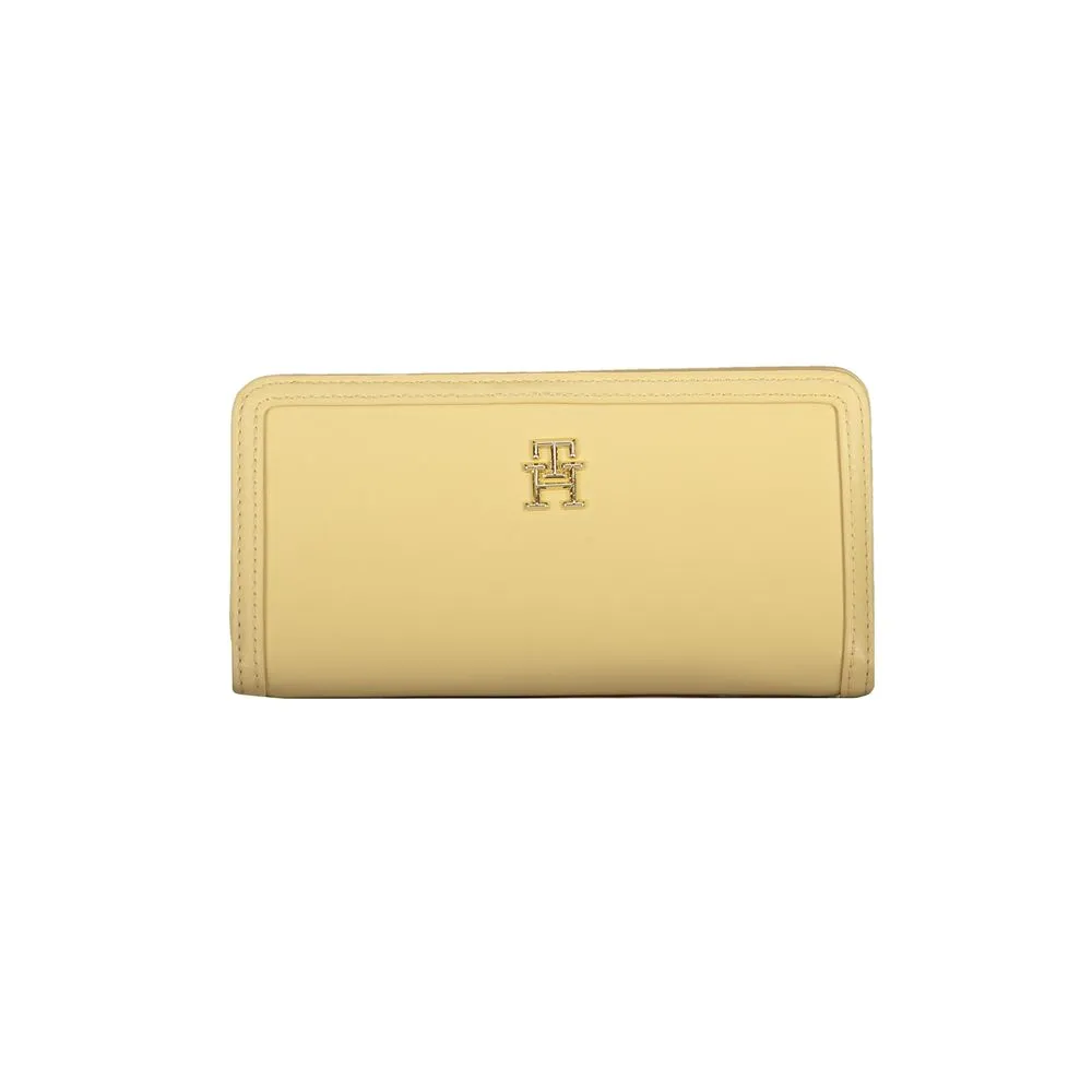 Tommy Hilfiger Women's Beige Polyethylene Wallet