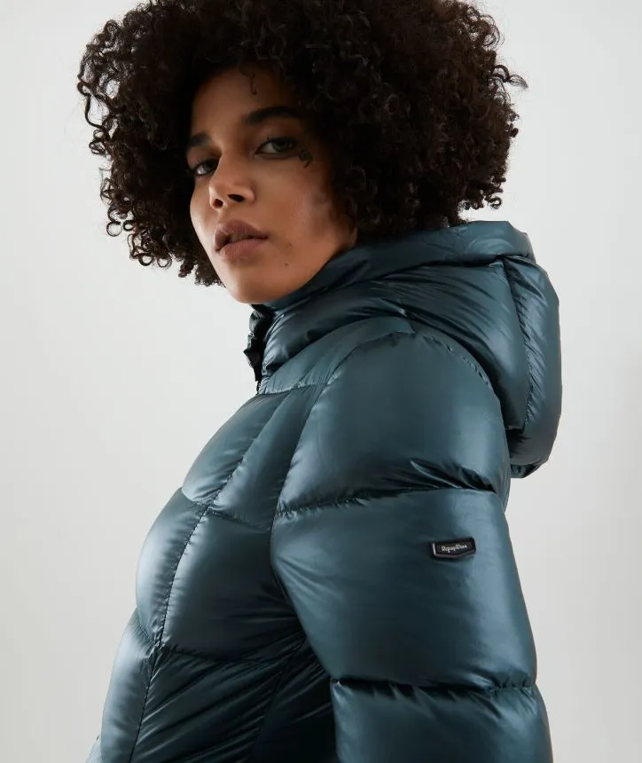 Refrigiwear Women's Elegant Quilted Women's Short Down Jacket