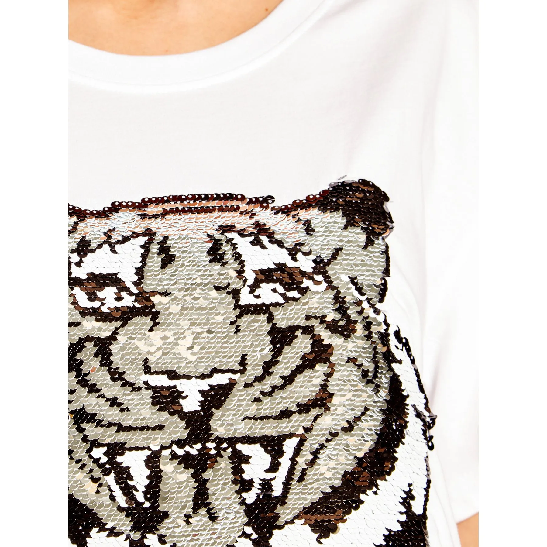 Silvian Heach Women's Elegant White Bassimi Tee